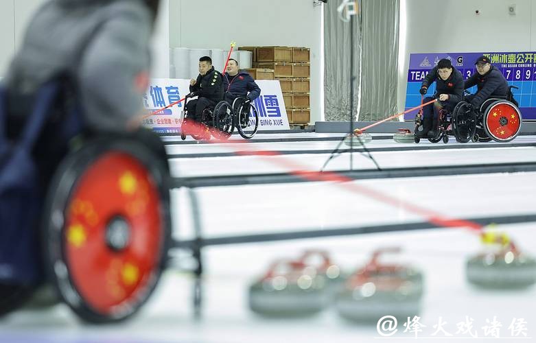 中国轮椅冰壶队、残奥冰球队全力备战米兰冬残奥会